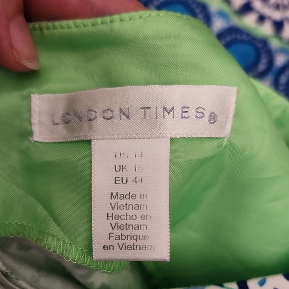 Green and Blue Patterned Sleeveless London Times Size 14 - Picture 2 of 4